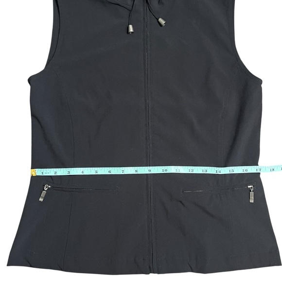 Chico’s Black Lightweight UPF Travel Vest sz S - Picture 10 of 15